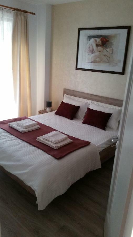 Kolonaki Domus Apartment Iasi Eksteriør billede