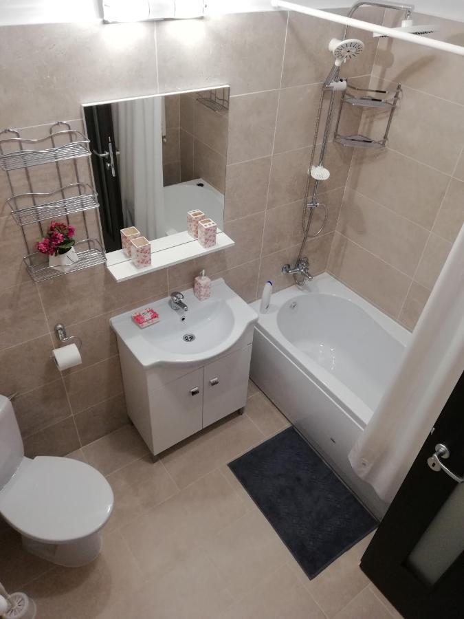 Kolonaki Domus Apartment Iasi Eksteriør billede